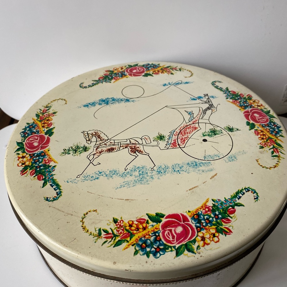 Vintage Deer Park Baking Hammonton NJ Cookie Desert Metal Tin Horse Carriage
